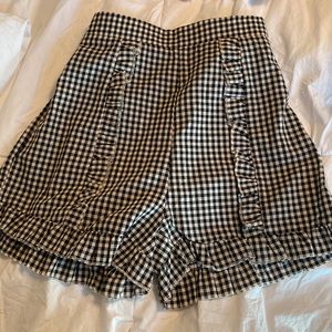 shein black and white gingham ruffled shorts